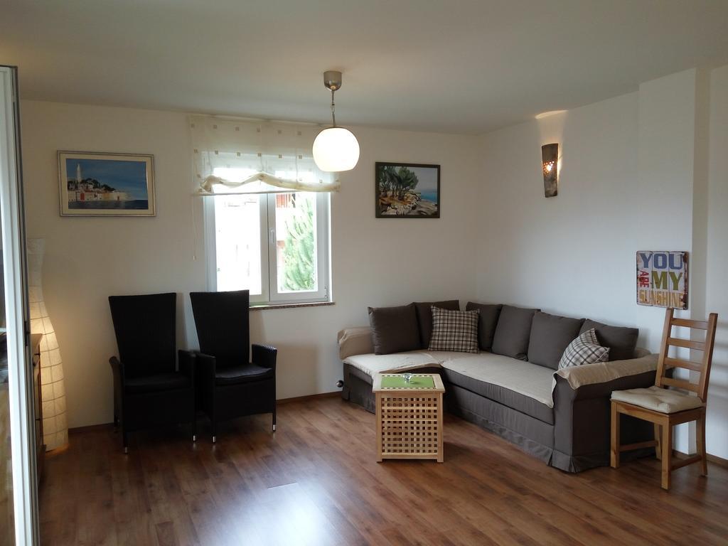 Apartment Asparagus โรวินสโก เซโล ภายนอก รูปภาพ